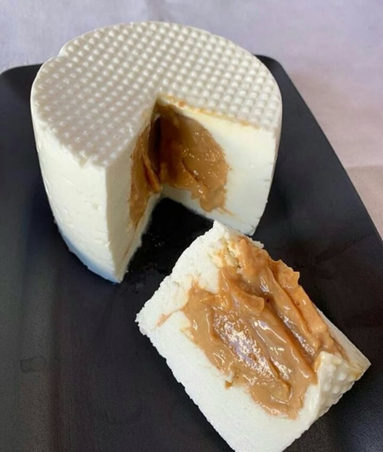 Queijo Minas Frescal Trufado Doce de Leite 500g